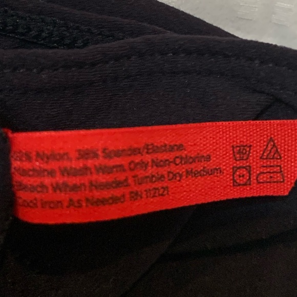 Spanx on Top and in Control Sleeveless Top M NWOT - Picture 7 of 8